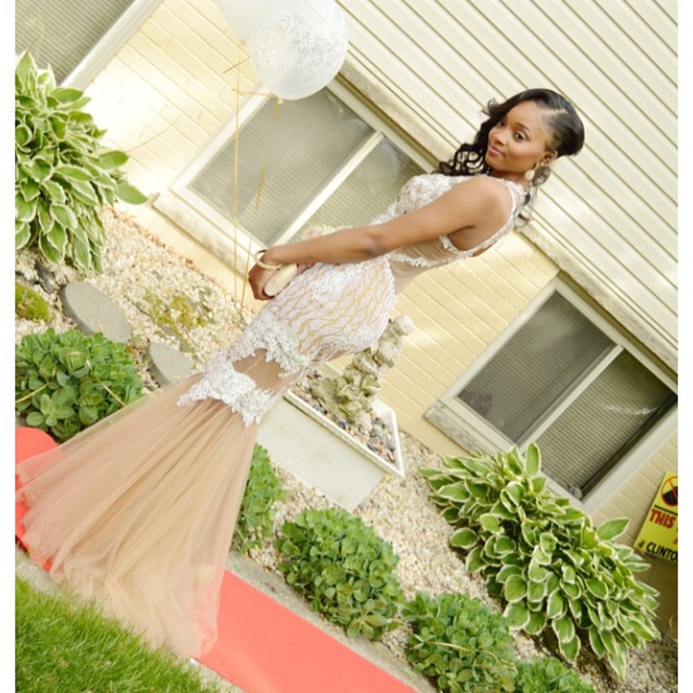 PROM DRESS